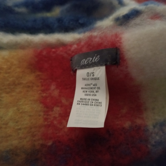 Scarf - Picture 2 of 3